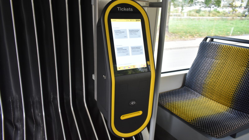Neue Fahrscheinautomaten für Stadtbahnen und Busse bei den Dresdner Verkehrsbetrieben (DVB)  Foto: © MeiDresden.de/Mike Schiller