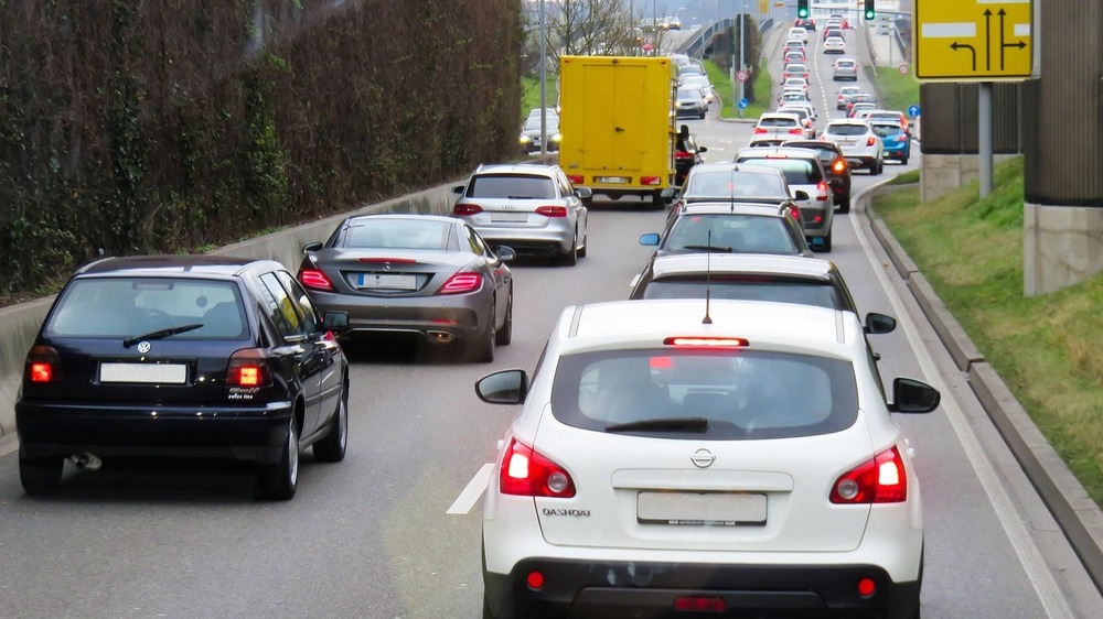 Stau Regeln und Tipps. Foto:  G.C. auf Pixabay