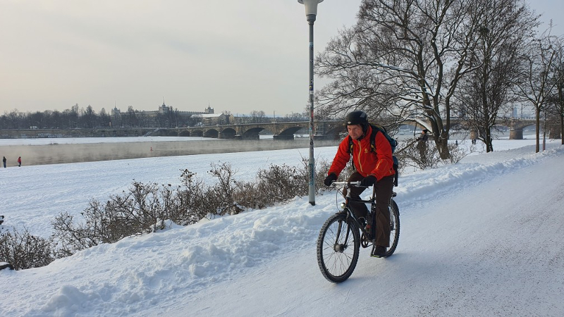 Elberadweg  am Rosengarten ©ADFC DD