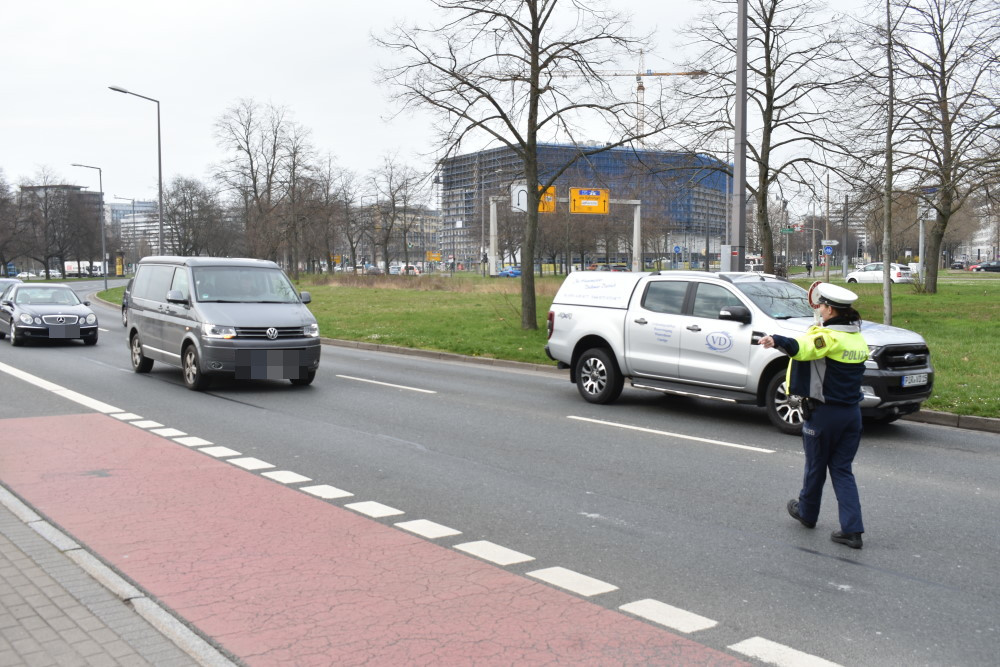 Polizeikontrolle auf der St. Petersburger Straße  © MeiDresden.de