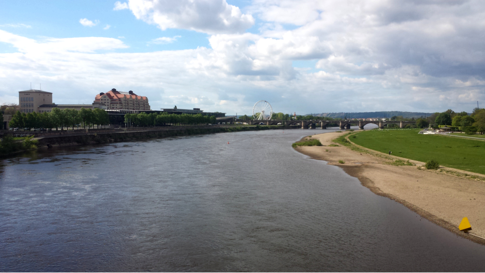 Längere trockene Phasen wurden vor allem im Mai von stärkeren Niederschlagsereignissen gedämpft.  Dafür schien die Sonne im Frühjahr 2024 mit 520 Stunden (460 Stunden) üppiger. ©MeiDresden.de