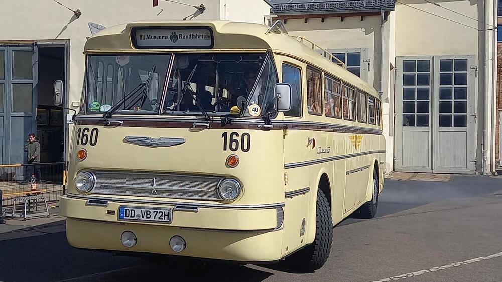 Ikarus 66 des Vereins Historische Kraftfahrzeuge.Dresden. Foto: Traditionsbahn Radebeul e.V.