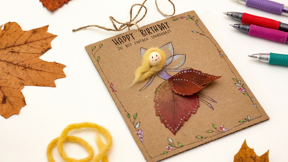 ie herbstliche Feenkarte ist ideal für Geburtstage in der goldenen Jahreszeit. Foto: DJD/Pilot Pen