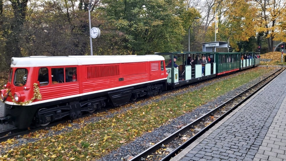 Parkeisenbahn Dresden im Herbst  Foto: © MeiDresden.de