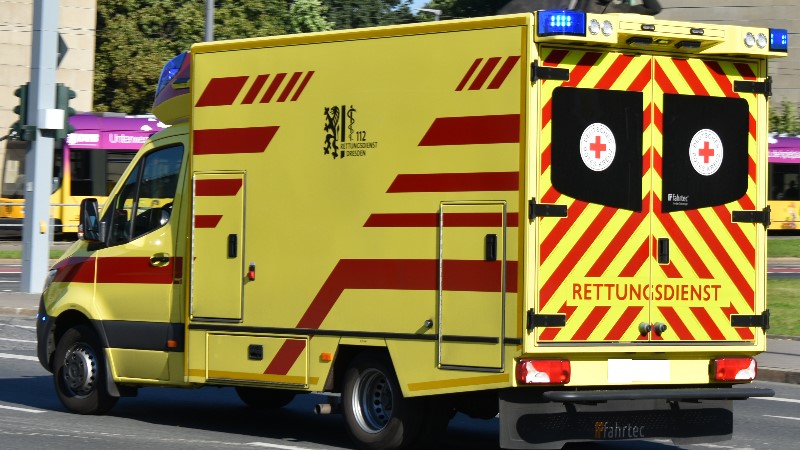 Radfahrerin bei Unfall in Dresden-Strehlen schwer verletzt – Zeugenaufruf   Foto: Symbolfoto © MeiDresden.de