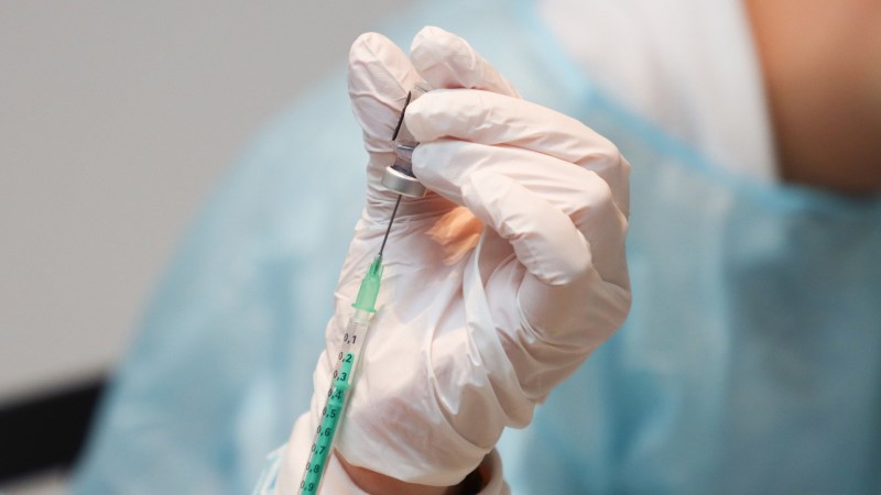 Die Grippe-Saison hat begonnen – Eine Schutzimpfung kann schützen  Foto: DoroT Schenk/Pixabay