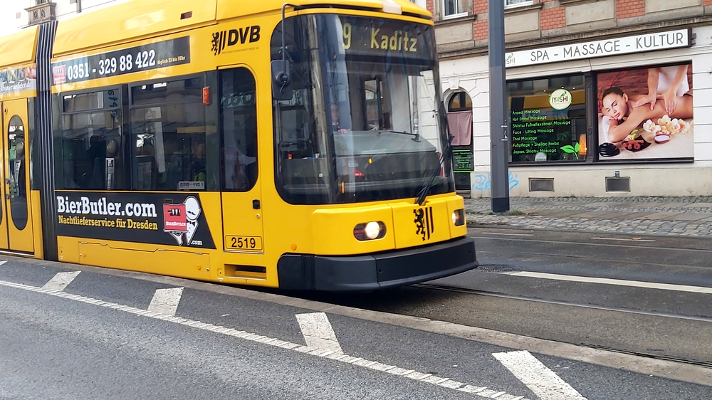 Linie 9 in Richtung Kaditz . Foto: MeiDresden.de