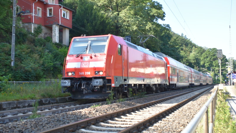 S-Bahn  S 1 Richtung Bad Schandau. Foto: MeiDresden.de